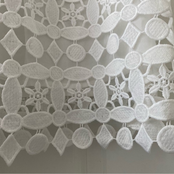 NWT Michael Michael Kors White Geo Lace Pencil Dress, Size 4 - Picture 8 of 16